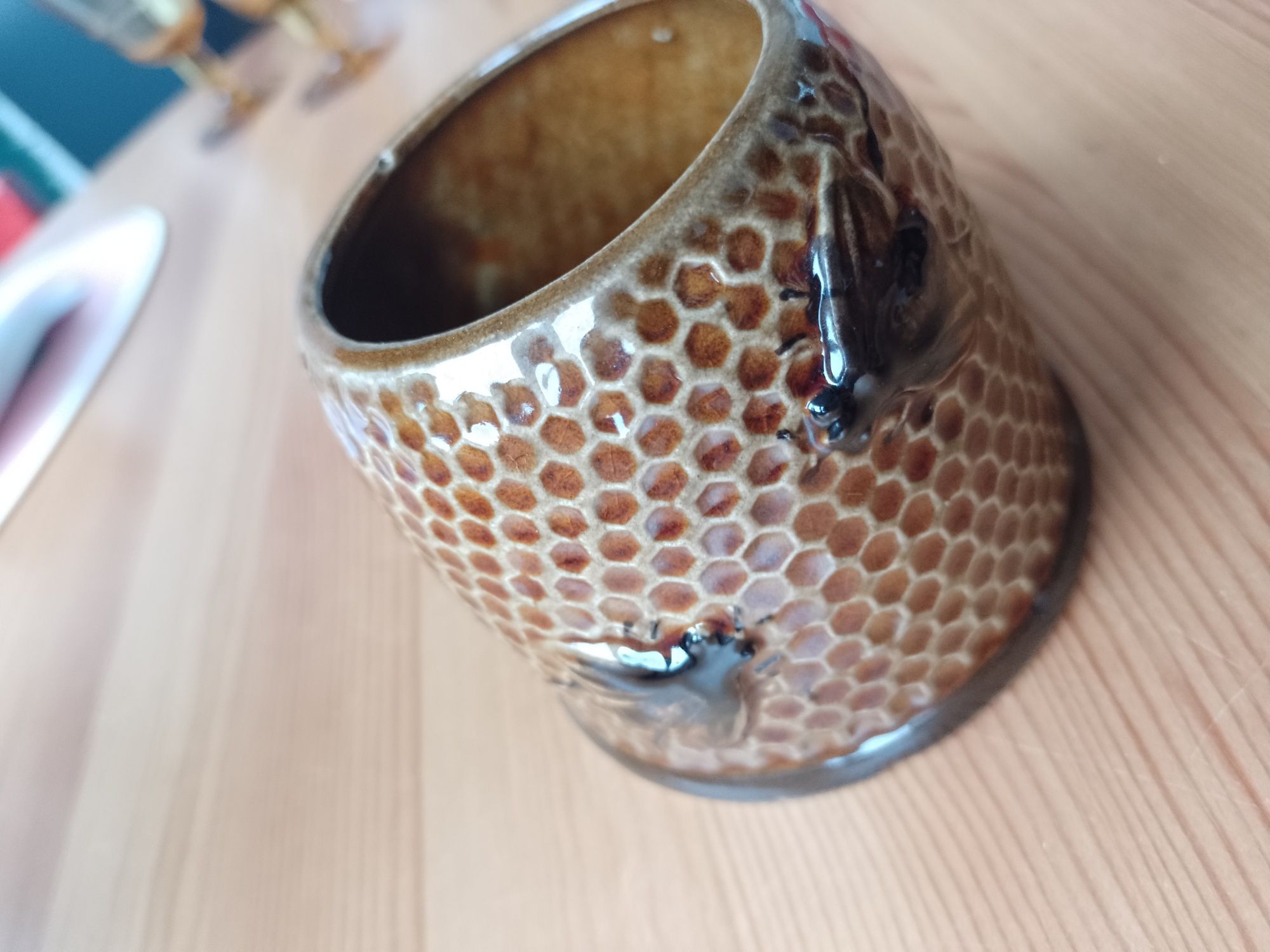 Ceramiczny pojemnik na miód pszczoły plaster miodu