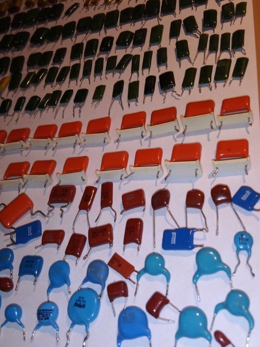 Kondensator, tranzystor