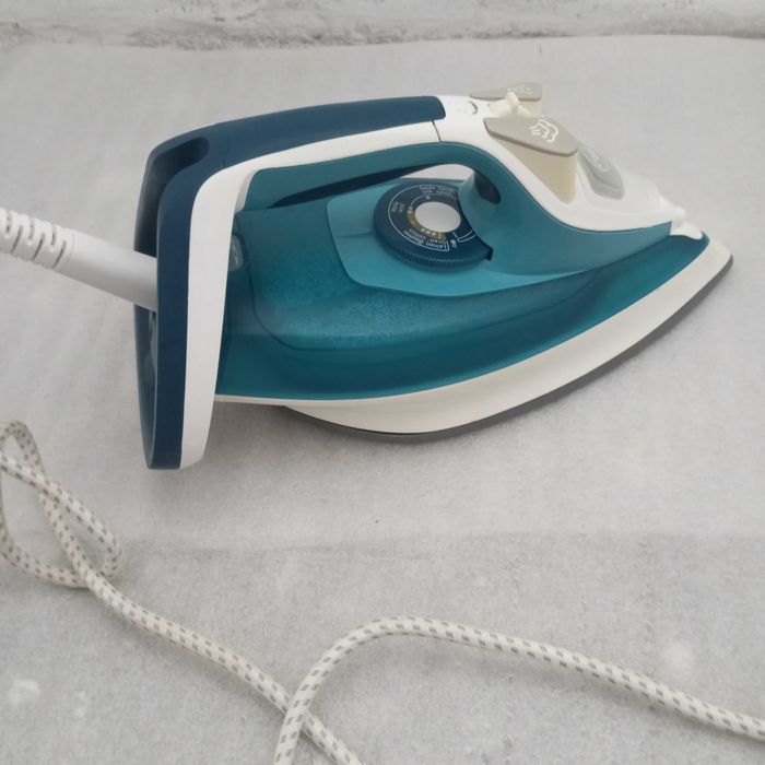 Утюг Tefal Ultragliss FV 4680