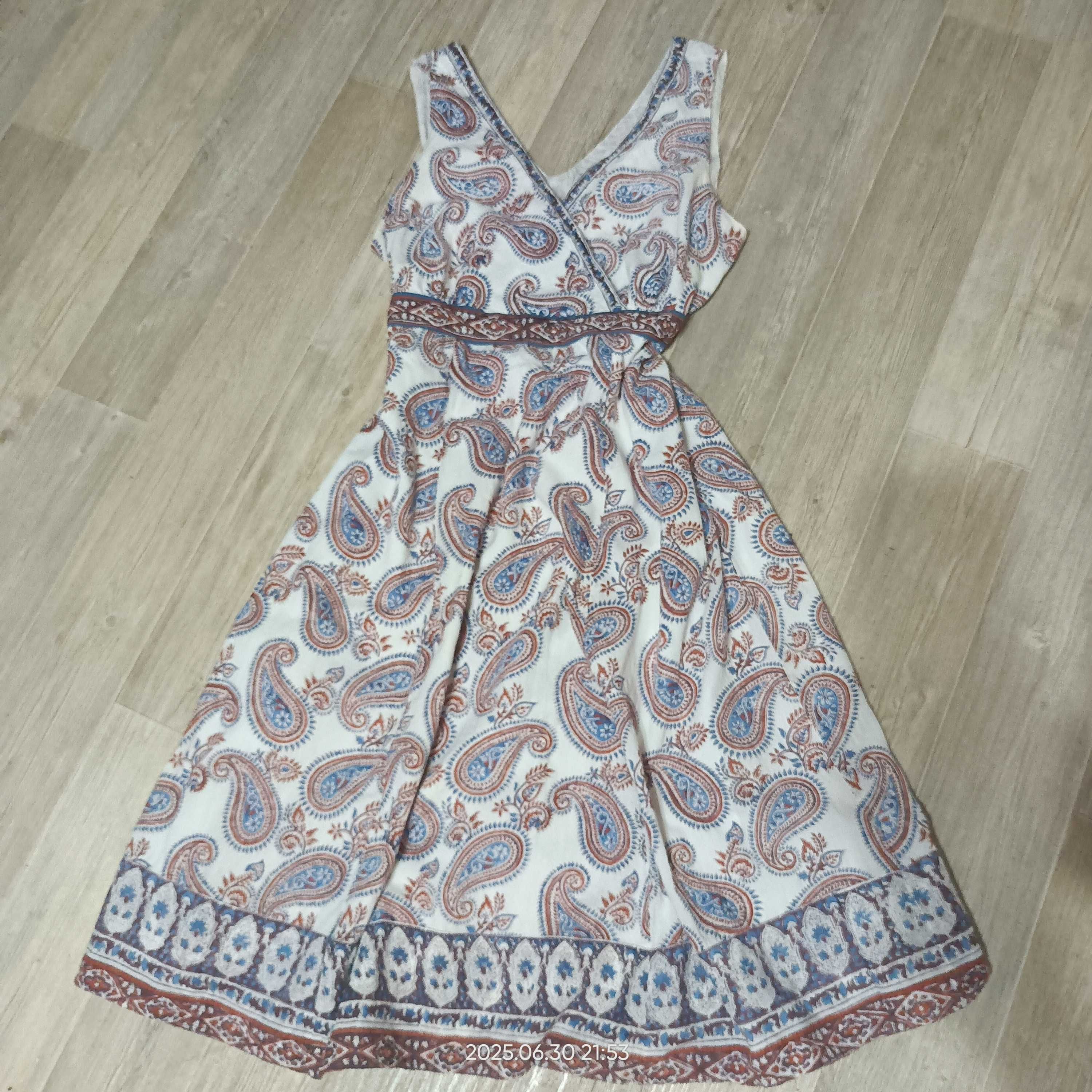 Zwiewna sukienka w stylu Boho