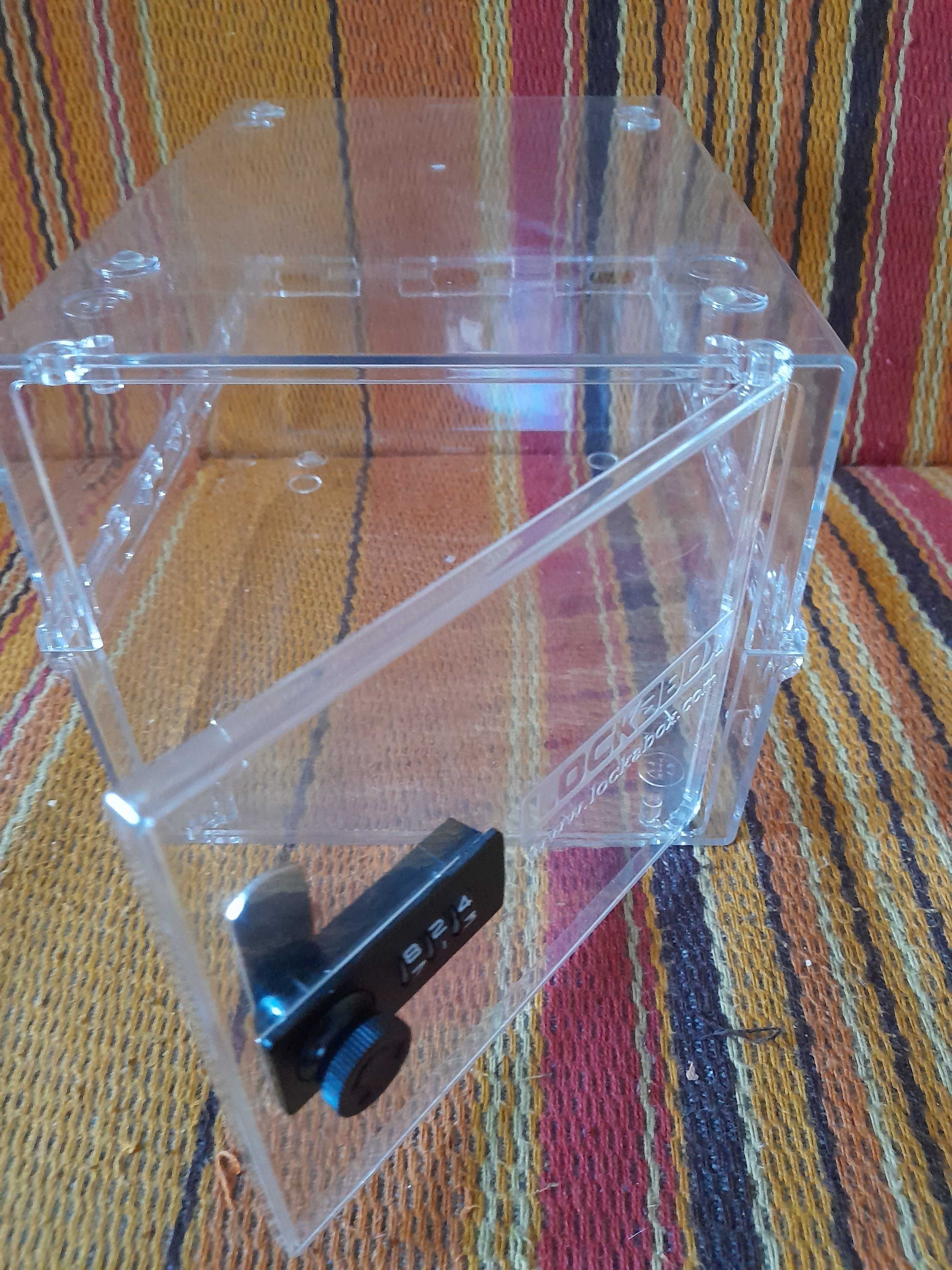 Pudełko, Lockabox One przezroczyste, zamykane szyfrowym zamkiem