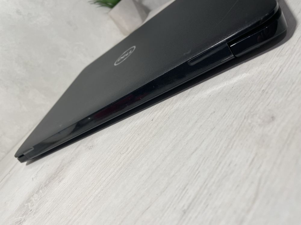 Dell Latitude 3500 15,6” | i5-8265U | 16GB DDR4| 256GB SSD m.2 Nvme