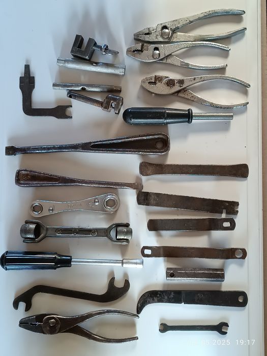 Инструмент для мотоциклов СССР.