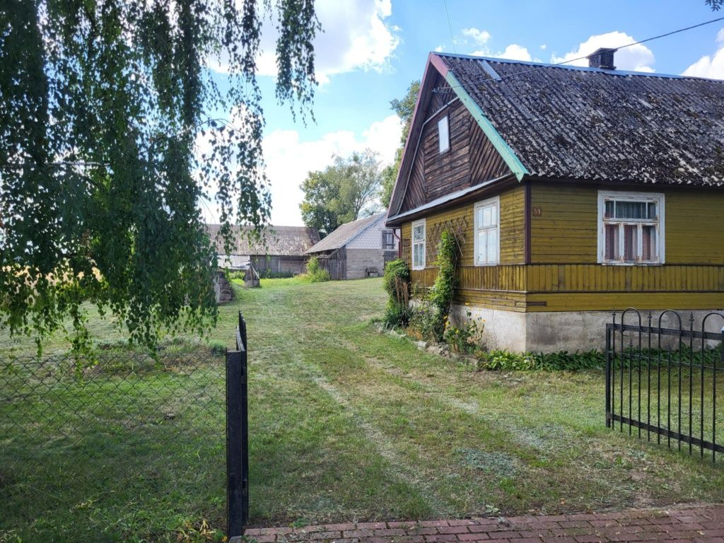 Siedlisko, dom wolnostojący z zabudową gospodarczą