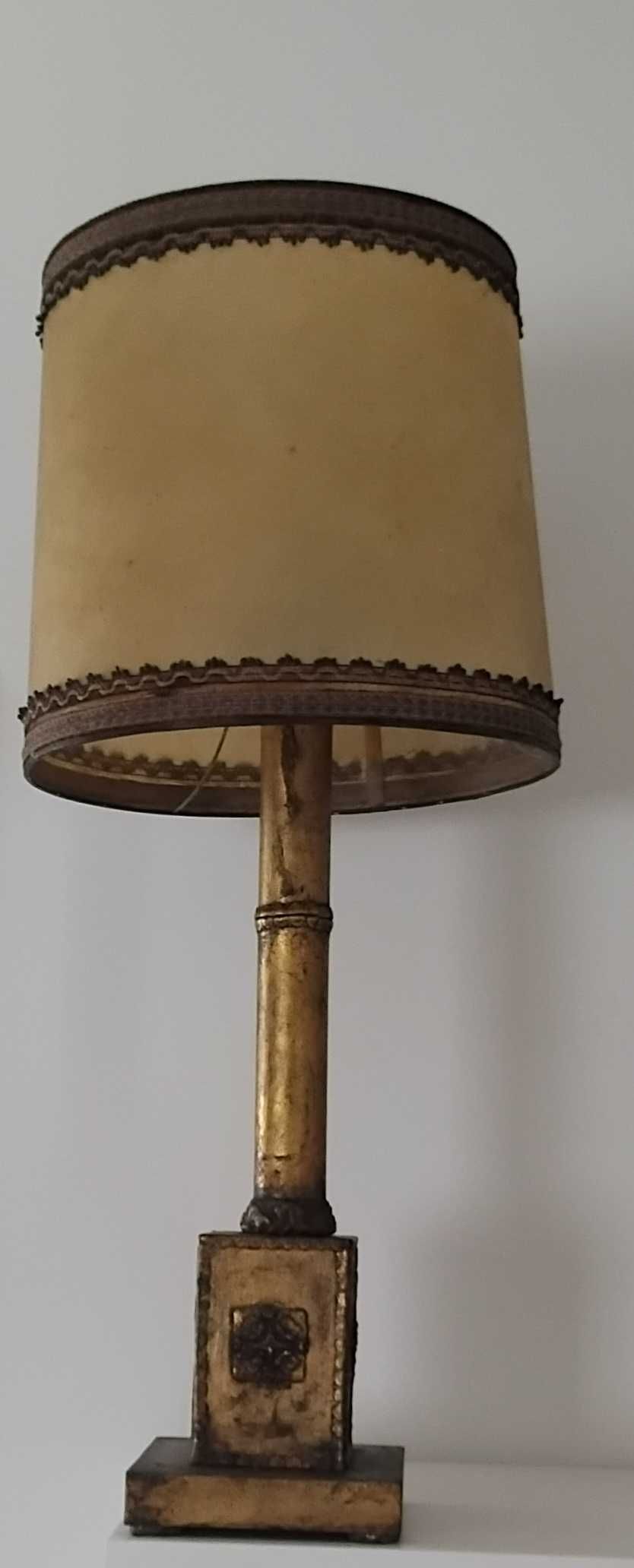 Candeiro de mesa
