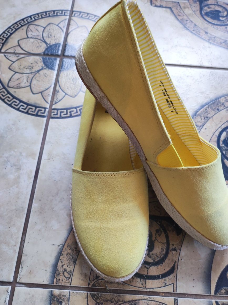Damskie żółte espadryle r 41