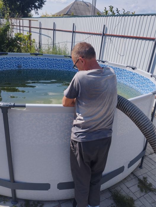 Заказ откачки сливной ямы туалета септика жидких отходов