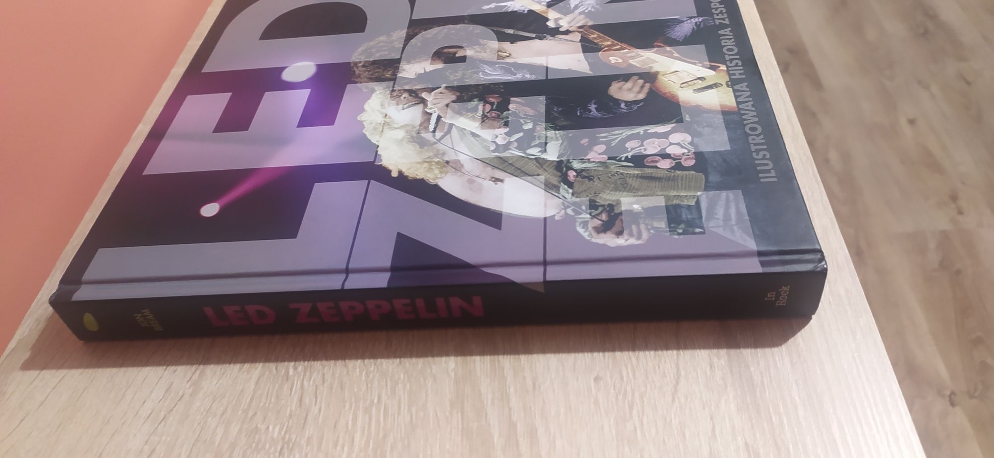 Jon Bream - Led Zeppelin. Ilustrowana historia zespołu