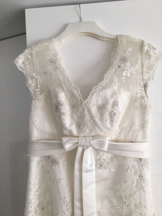 Suknia ślubna ecru vintage rozmiar 42-44 koronka