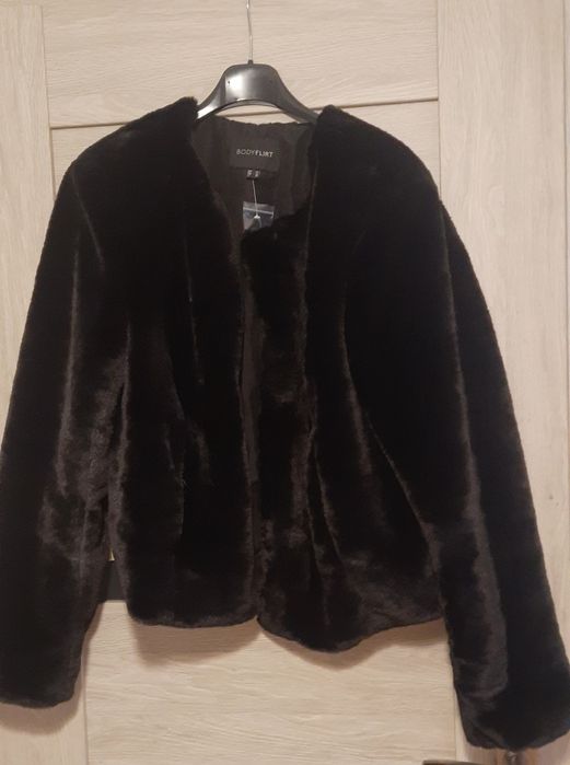 Futerko damskie nowe rozm 40.