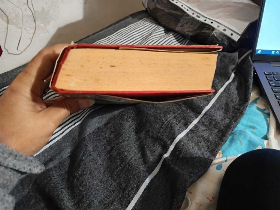 "Honour Among Thieves" de Jeffrey Archer - Ref.: L - 3