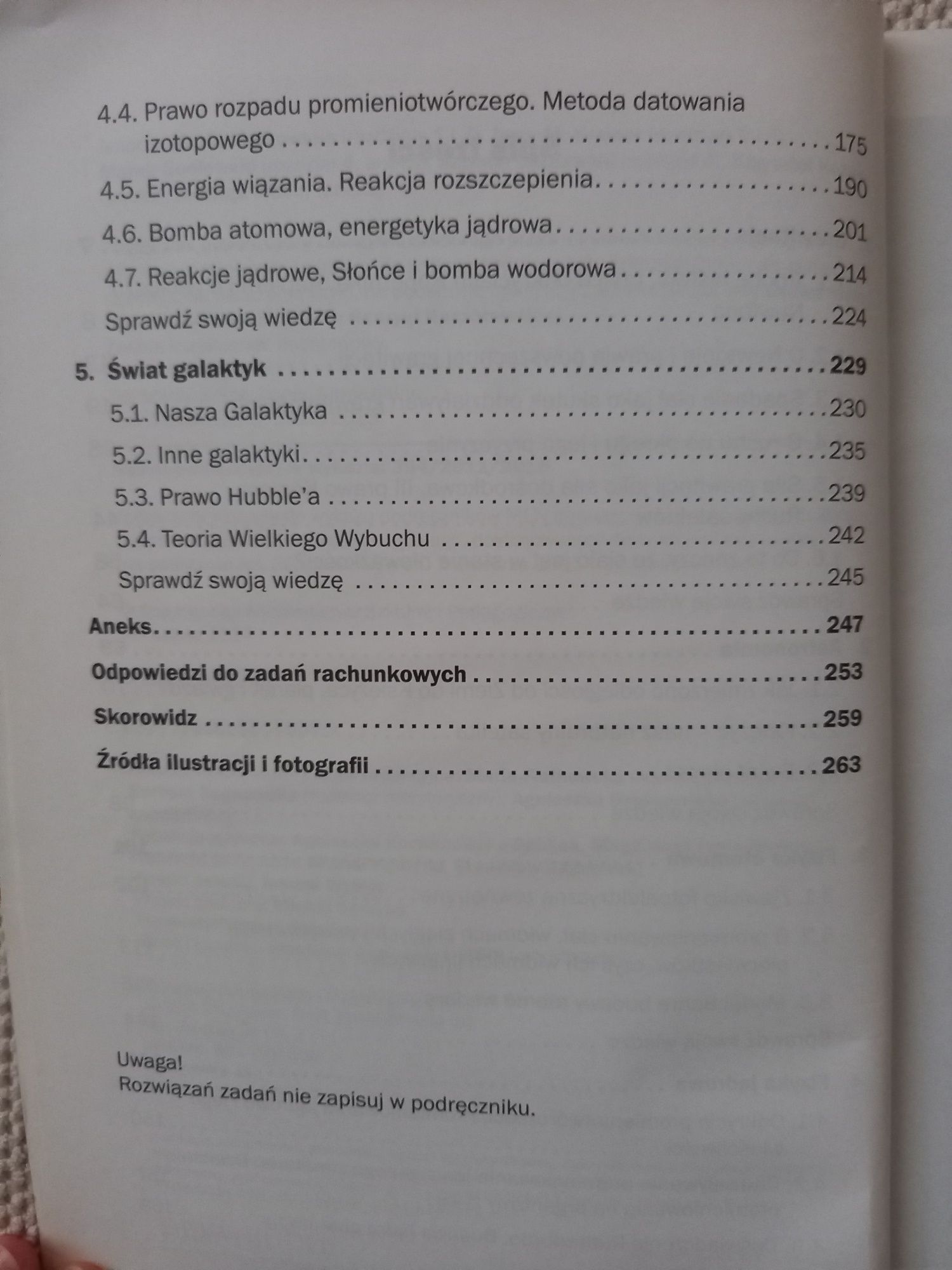 Podręcznik "Świat fizyki"