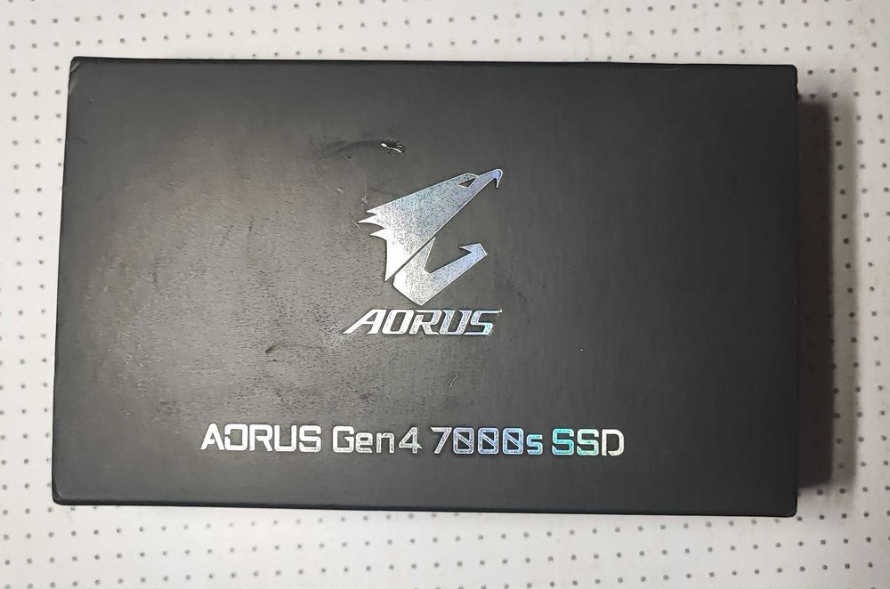 SSD накопичувач Gigabyte Aorus Gen4 7000s Prem 1TB (health 100%)