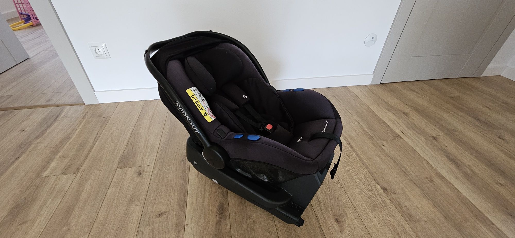 Fotelik Avionaut Pixel + Baza Isofix