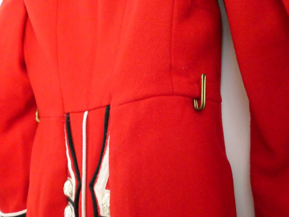 Casaco Militar Britânico da Guarda Irlandesa - Peça de Colecionador