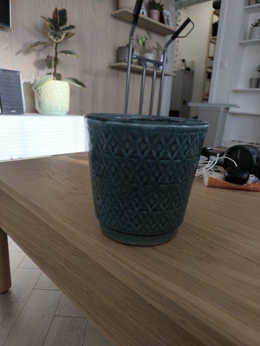 Doniczka używana, stan bdb.