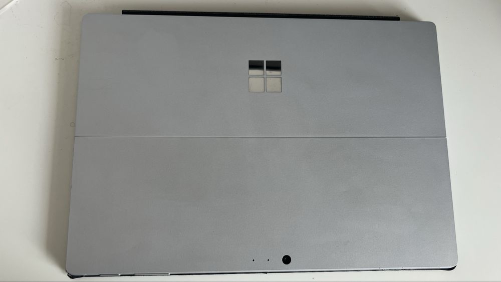 Microsoft surface pro 4 i7 8gb 256gb