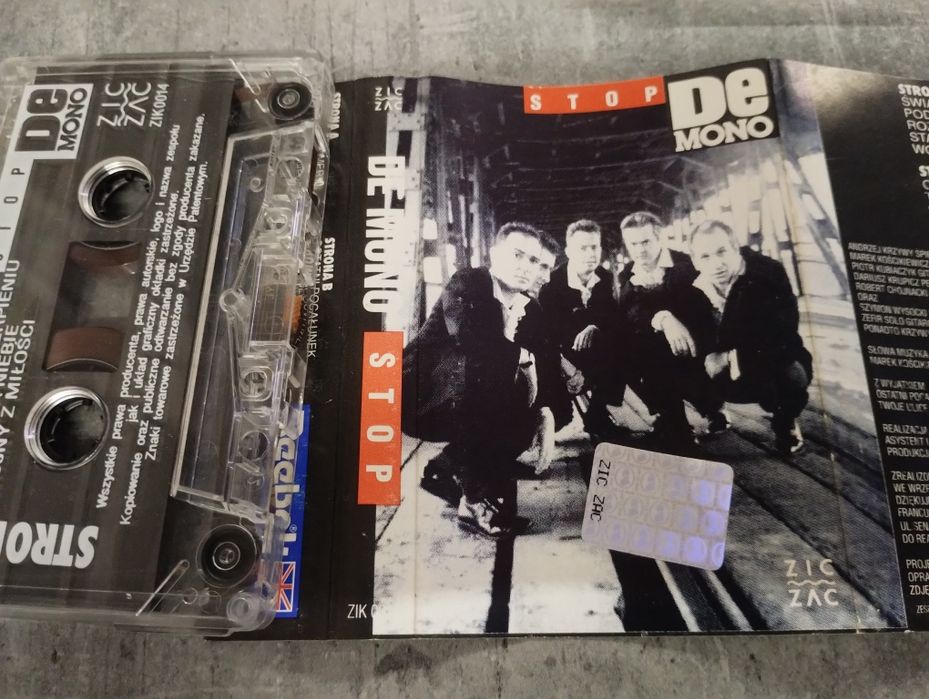 De mono kaseta magnetofonowa