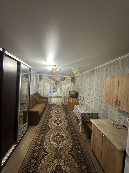 Продаж кімнати, Пріорка Правий берег