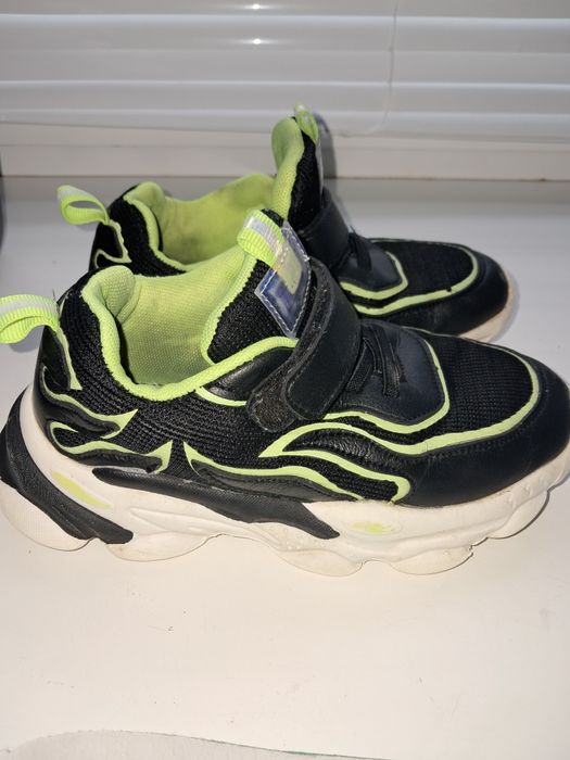 Кросівки дитячі 34 розмір