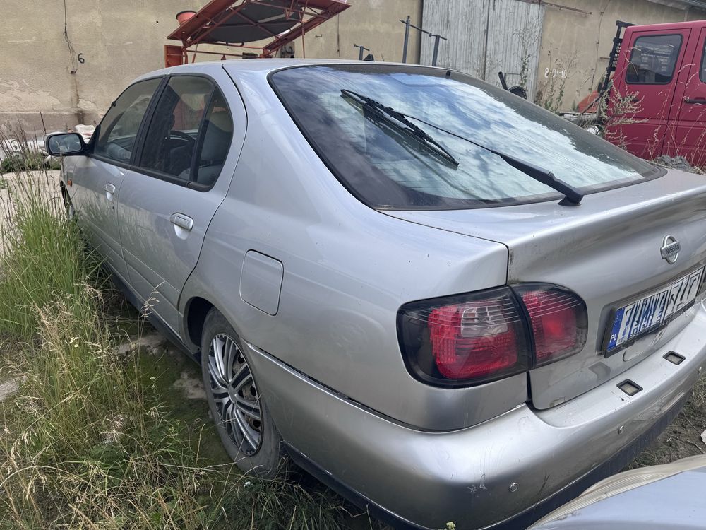 Nissan Primera P11 po stłuczce
