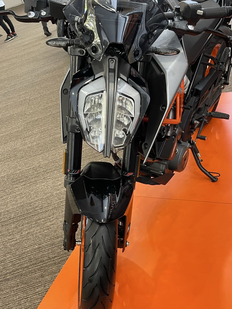 Мотоцикл KTM DUKE 390