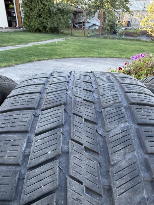 Різноширока резина Pirelli R20 275-40 315/35