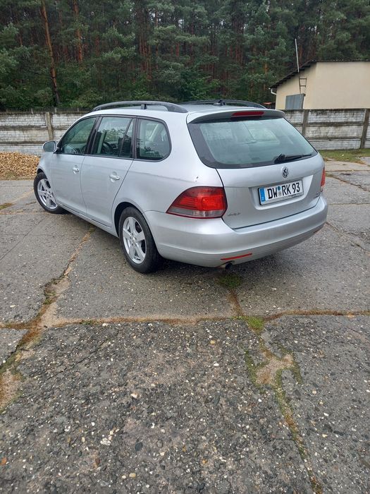 Volkswagen Golf 1.6 tdi Bogate wyposażenie sprowadzony
