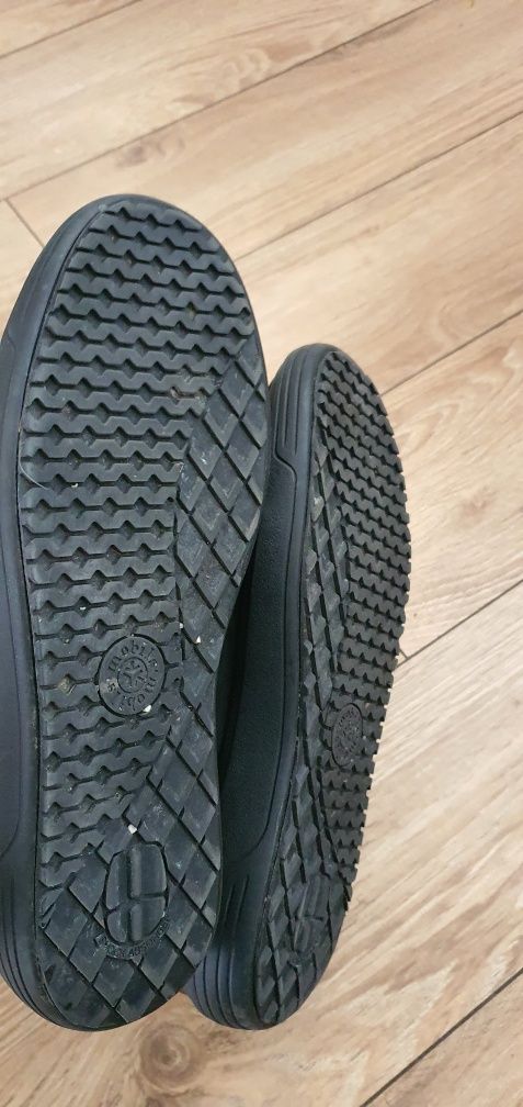 Buty Mobils Rozmiar 41 7 czarne skóra naturalna skórzane