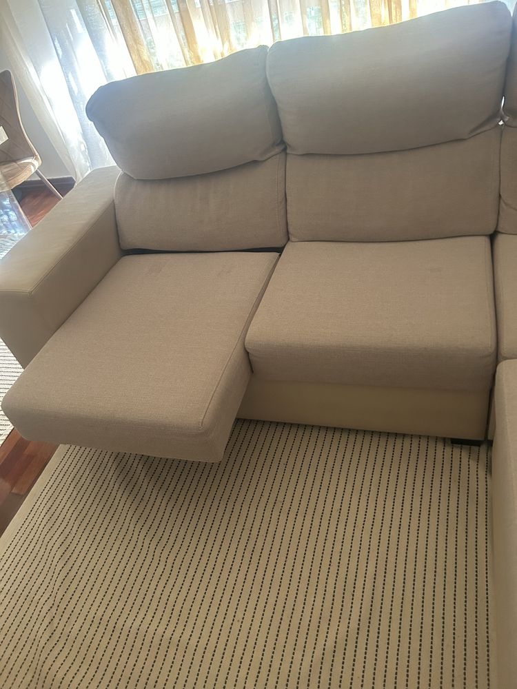 Sofá com 3 lugares deslizantes
