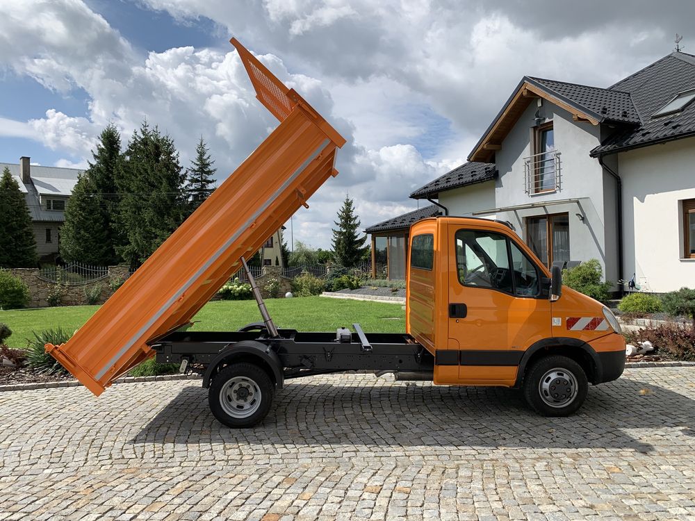 Zabudowa wywrotka na auto dostawcze kiper skrzynia transit