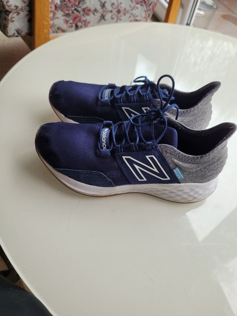 New Balance Roav 35 kapcie, adidasy, wiosna