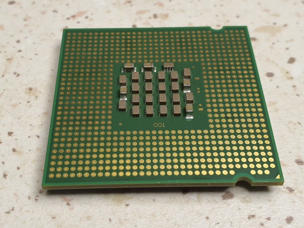 Procesor Intel Celeron D 351 3,2GHz SL9BS