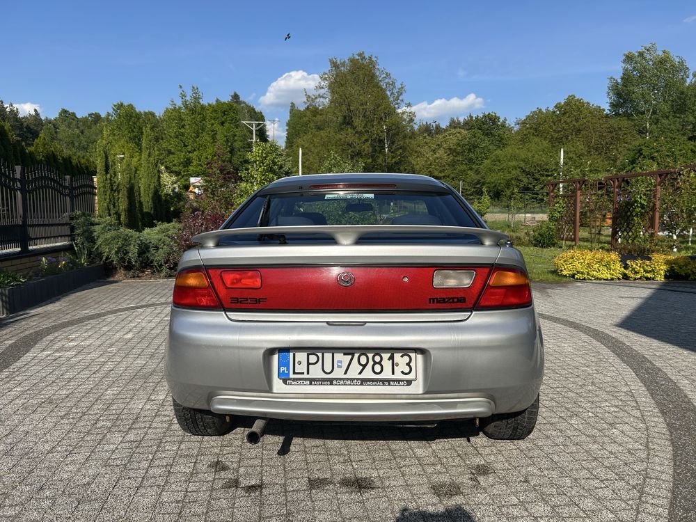 Mazda 323F 1.8 Benzyna