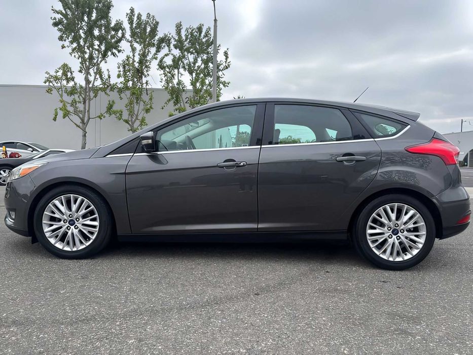 Ford Focus Titanium      2016