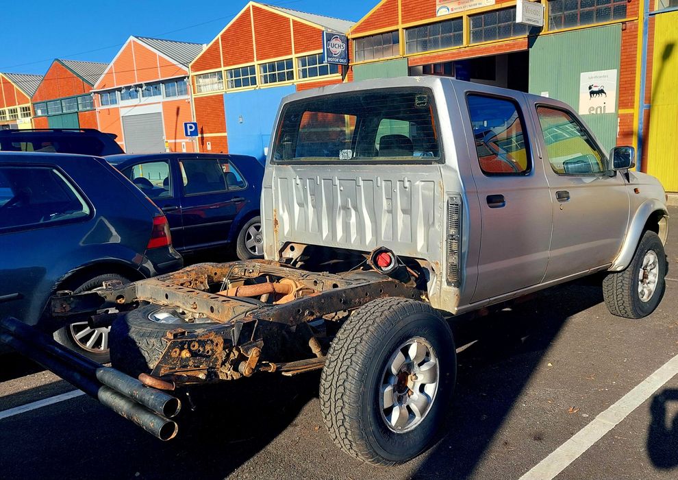 Nissan Navara D22 4x4 Cabine Dupla