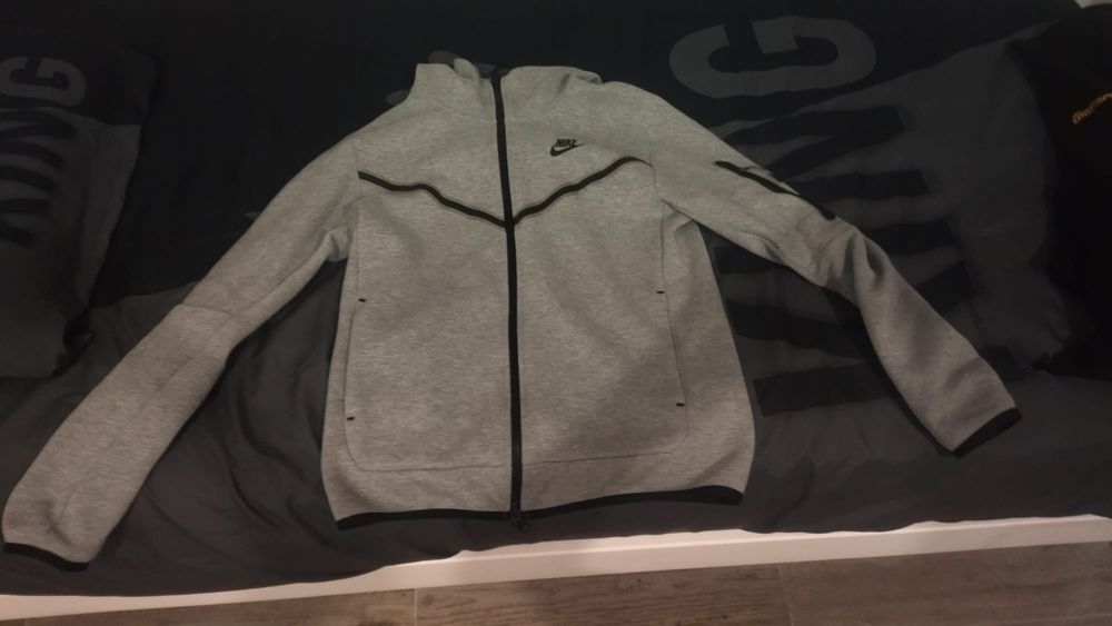 Casaco Nike tech