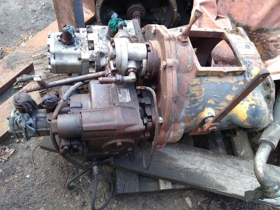 ładowarka UN 050 części pompy