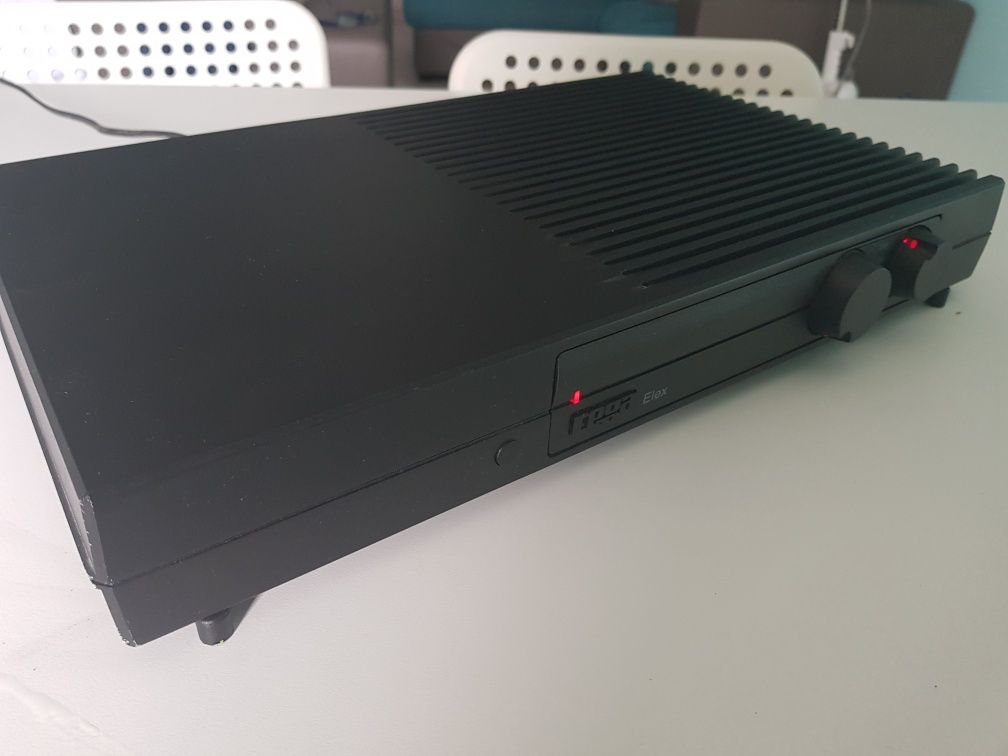 REGA ELEX Amplificador Integrado