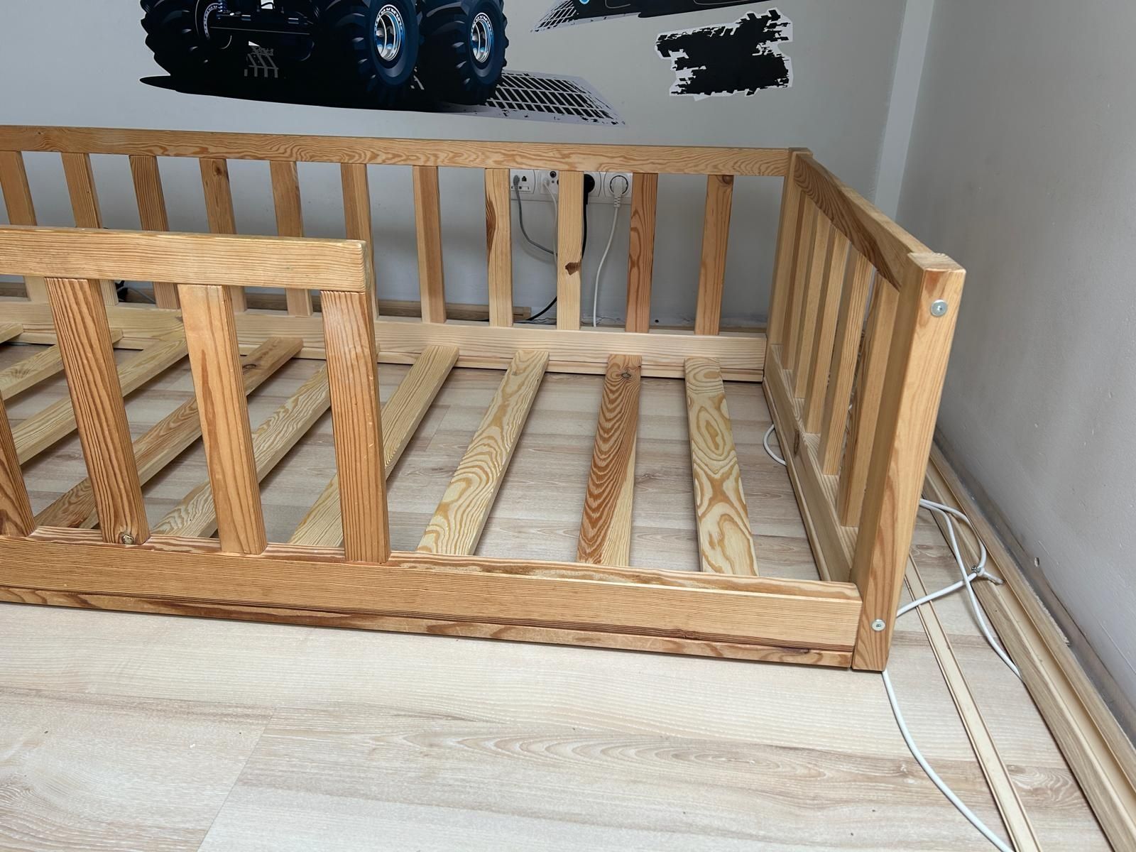 Drewniane łóżko dla dziecka 160x80 Deseczka Fabryka Mebelka