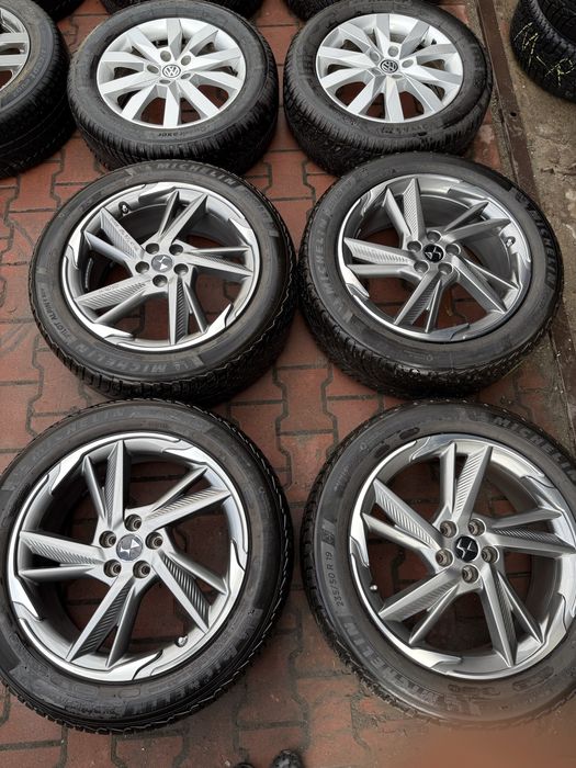 Komplet kół zimowych 5x108 Citroen DS7 Peugeot 235/50/19 Michelin