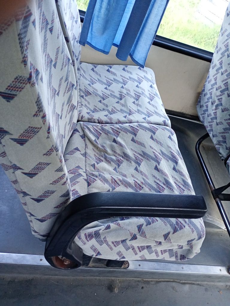 Siedzenia,fotele z pokrowcami z autobusu autosan h9