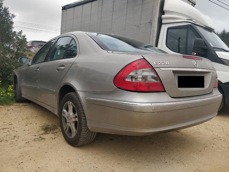 Mercedes C250 CDI 2010, E220 CDI W211 Auto 2007 Para Peças