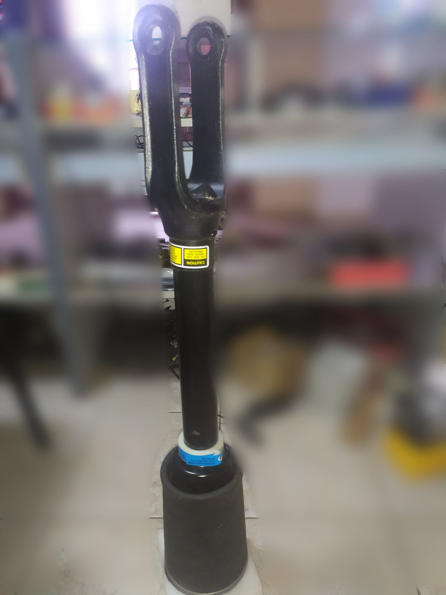 Пневмо амортизаторы на Mercedes Benz gl w164 Bilstein 44165062