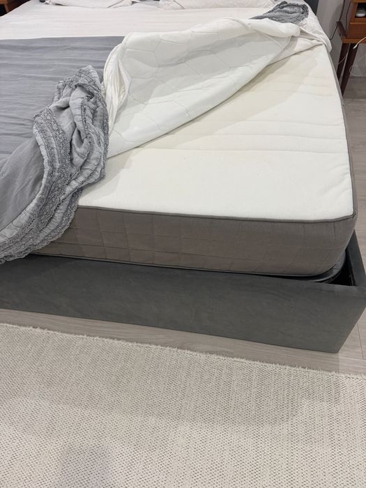 Cama cabeceira em veludo 180x200