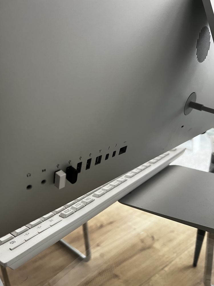 iMac 27 cali 2,7 GHz Intel Core i5 4GB