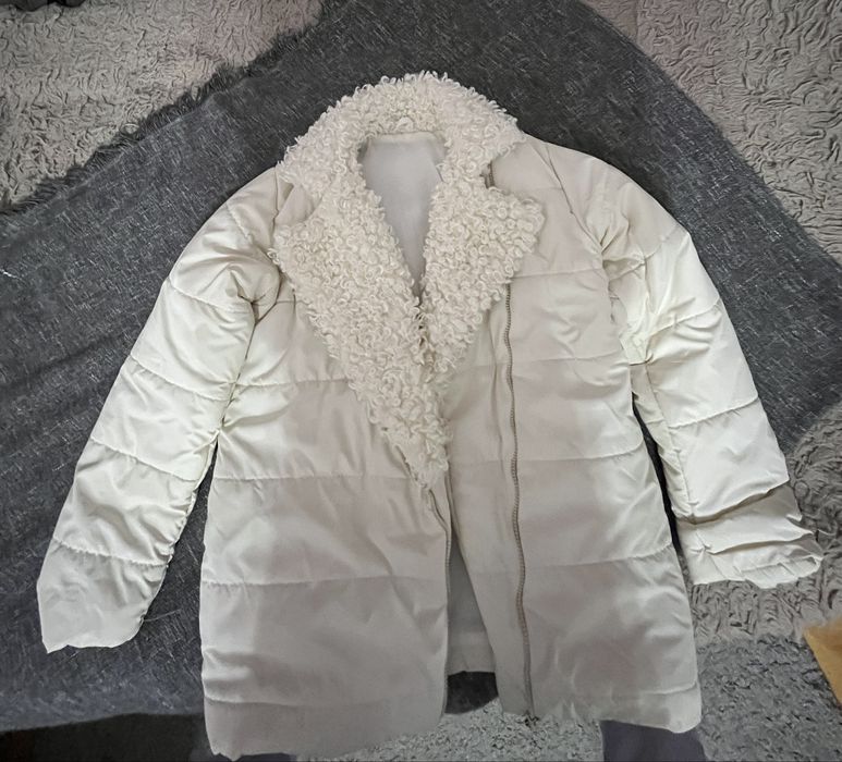 Куртка пухова біла