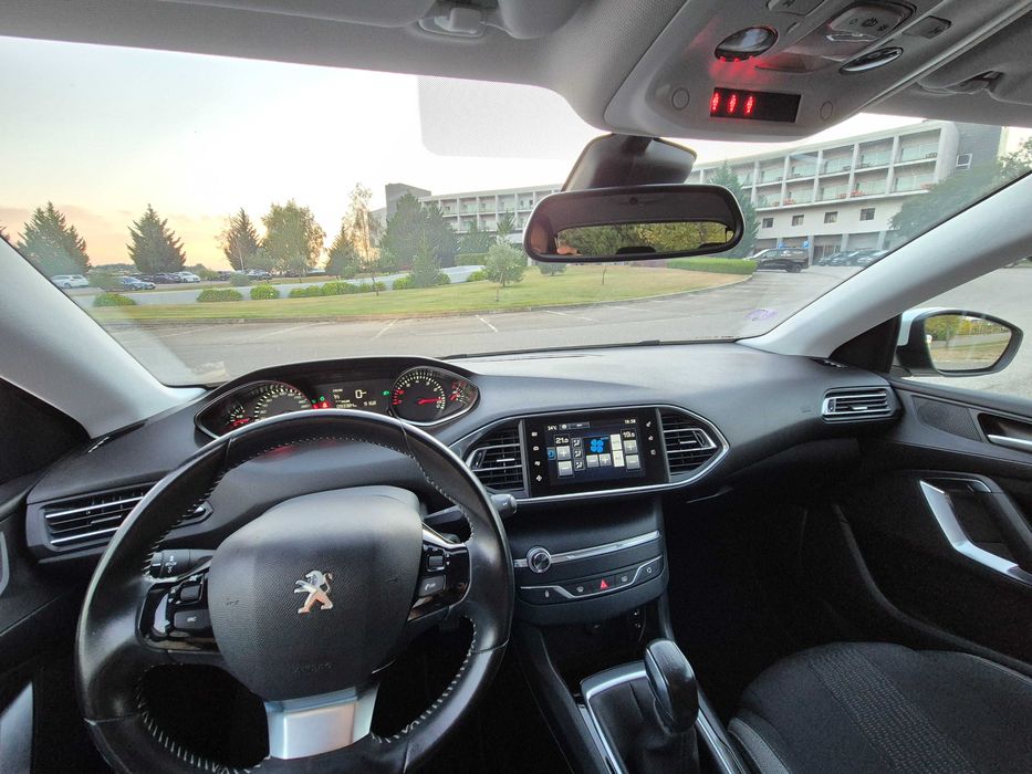 PEUGEOT 308 Puretech