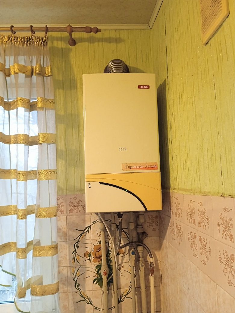 Продам квартиру 2 кім. з АГО в центрі міста