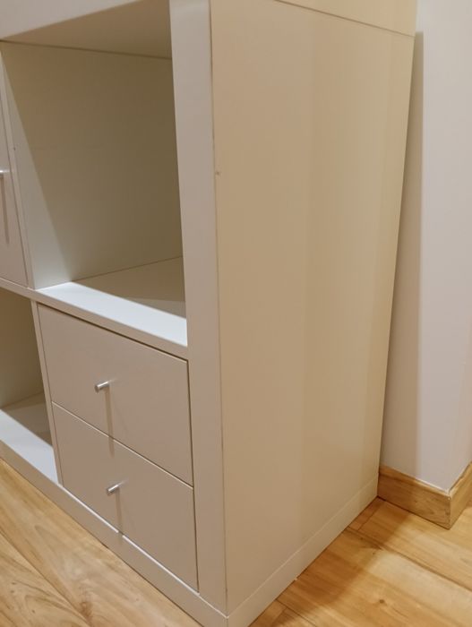 Estante branca IKEA